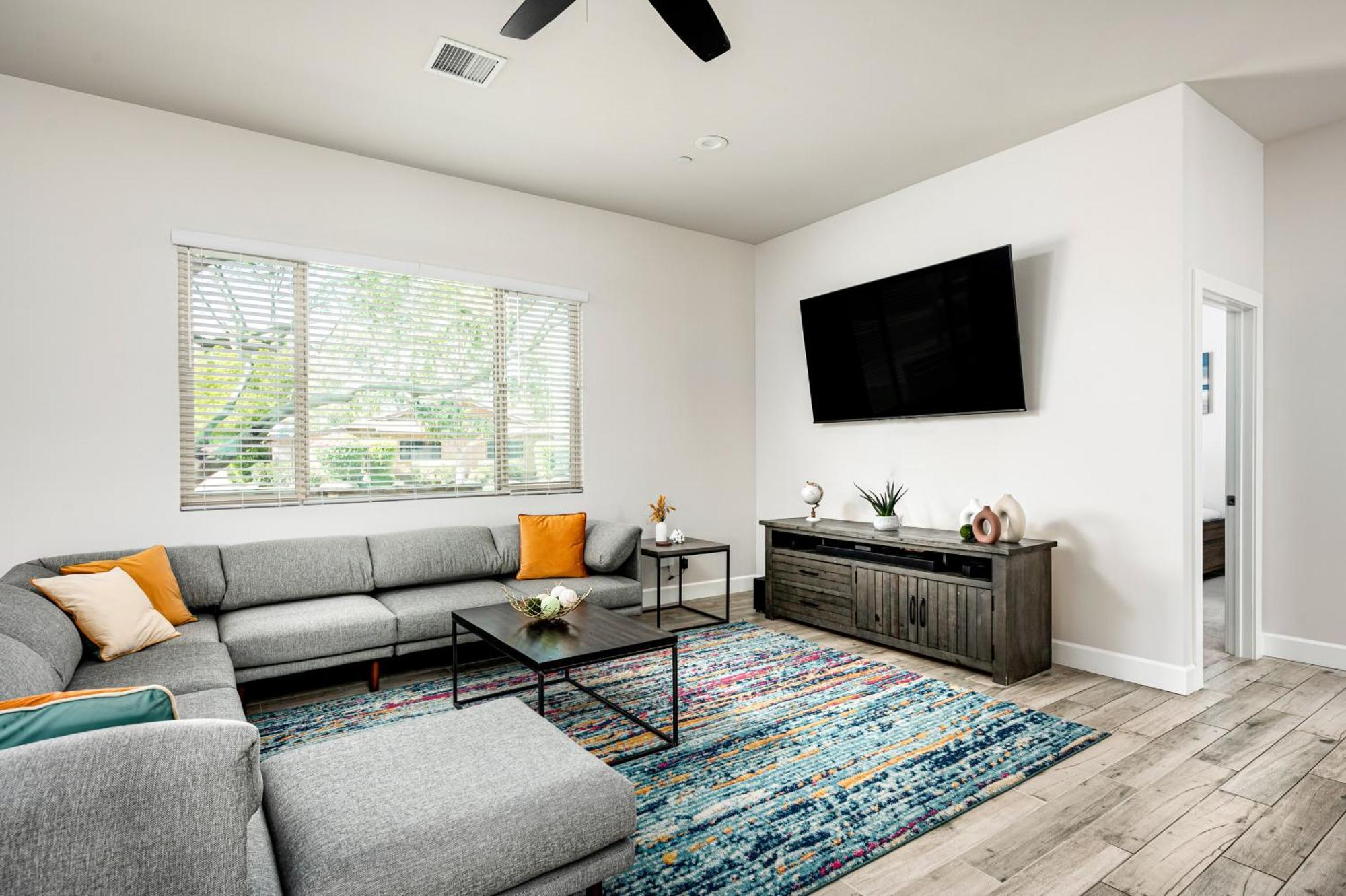 Endless Entertainment And 1.5 Miles From Old Town At Sunbaked Terrace *